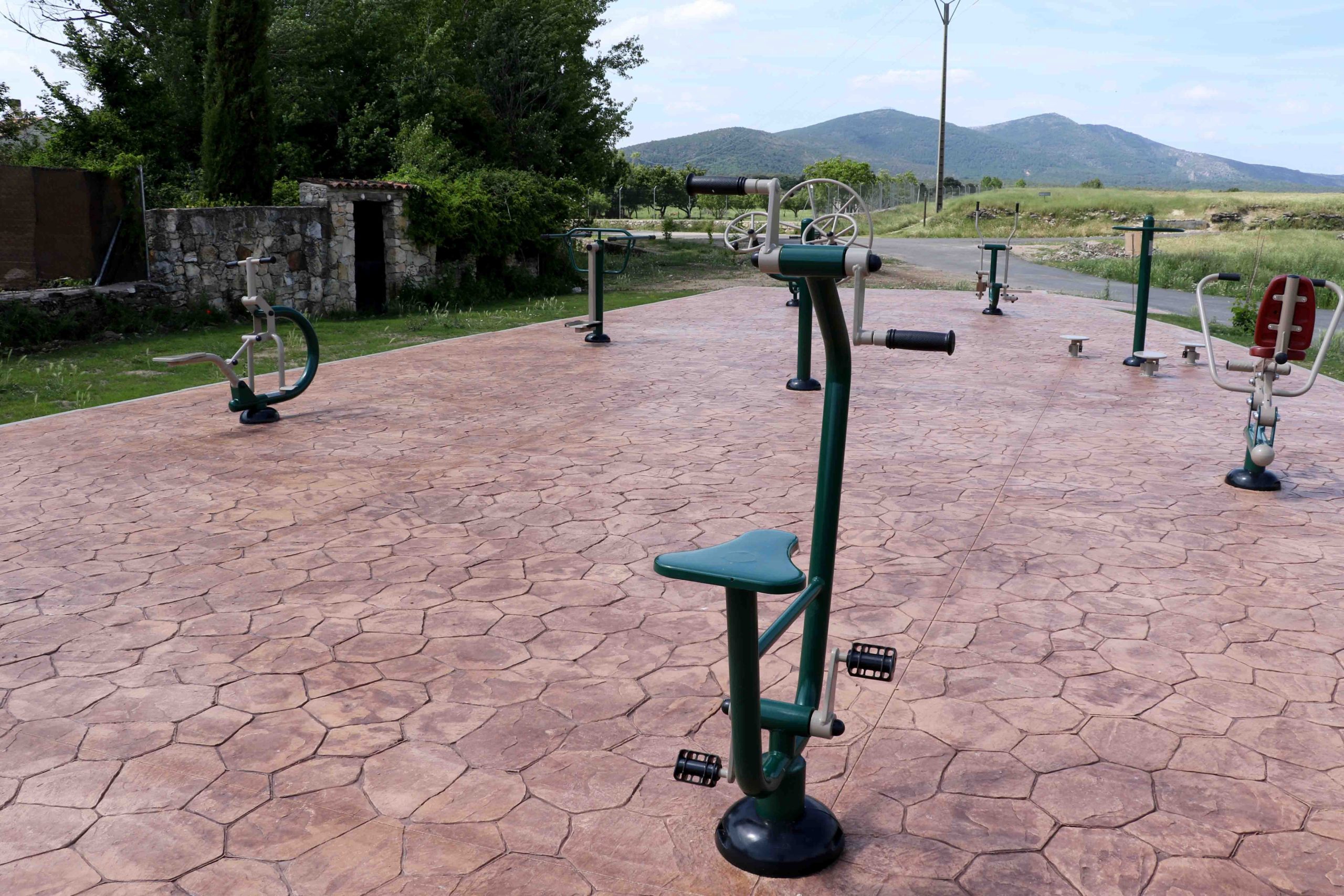 Tamajón cuenta con un nuevo parque para mayores