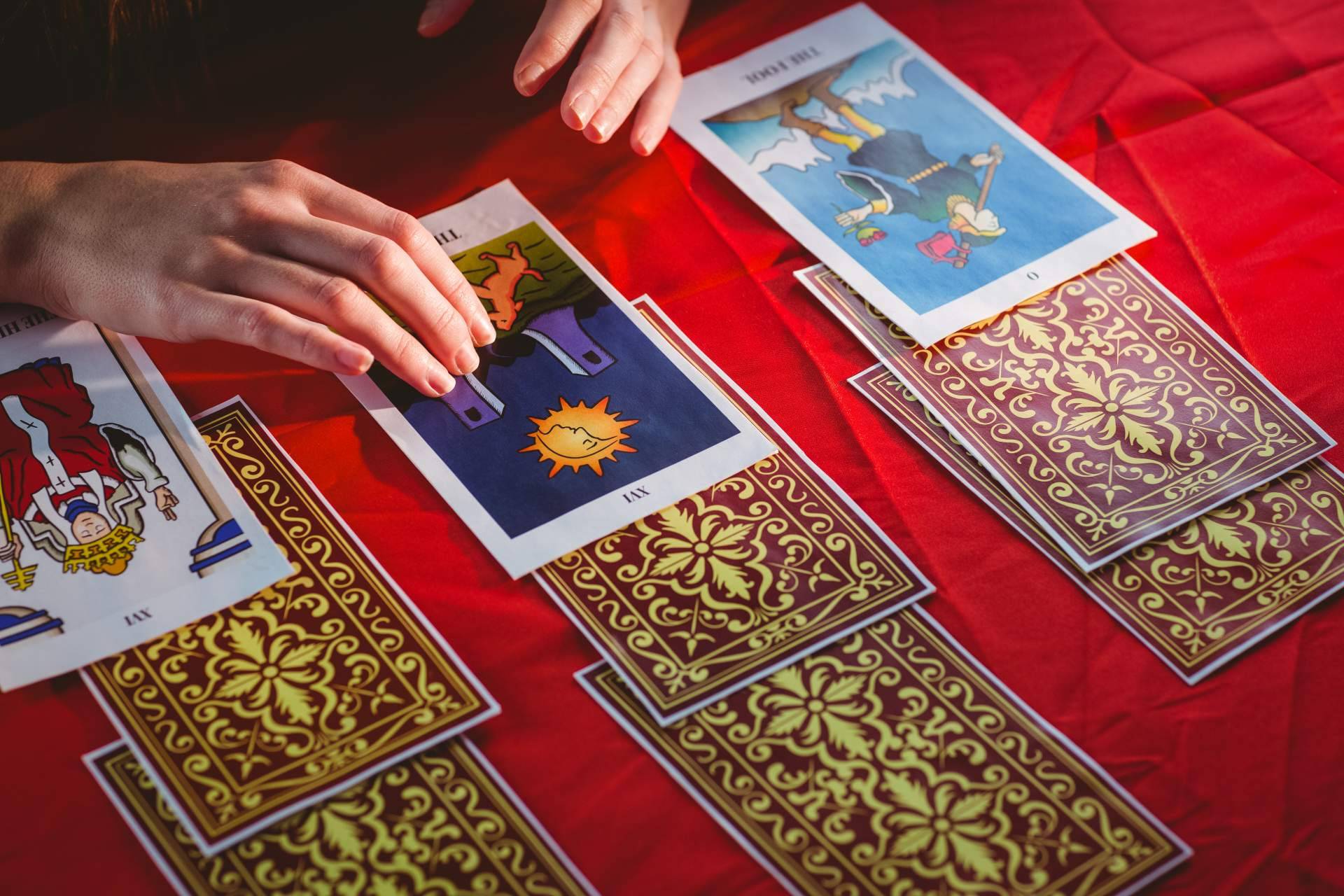 La oferta de 10€ por 30 minutos de lectura del tarot en La Casa del Tarot y Videncia