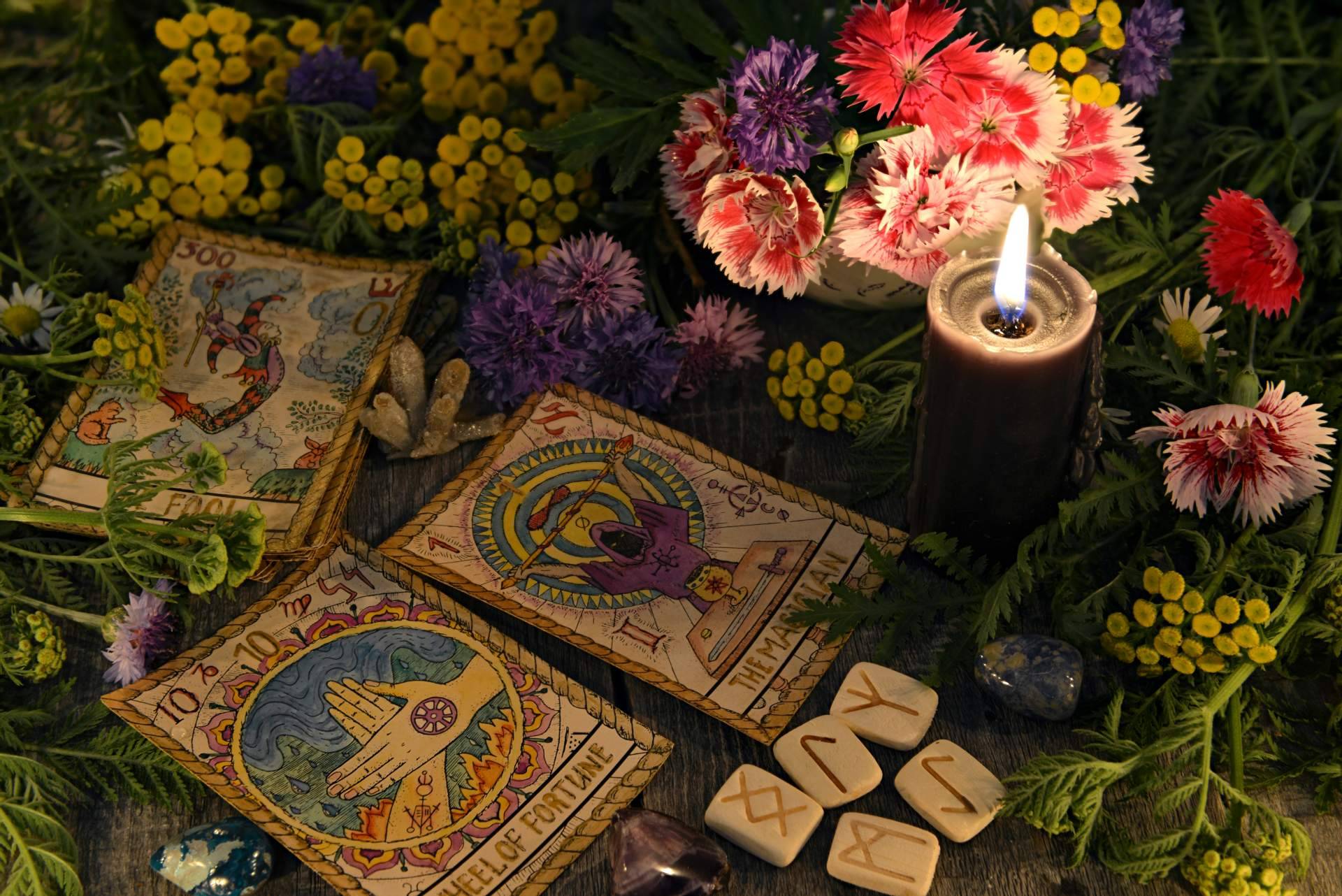 Caridad Ramos, la vidente famosa que despeja todas las dudas sobre el futuro con su servicio de tarot