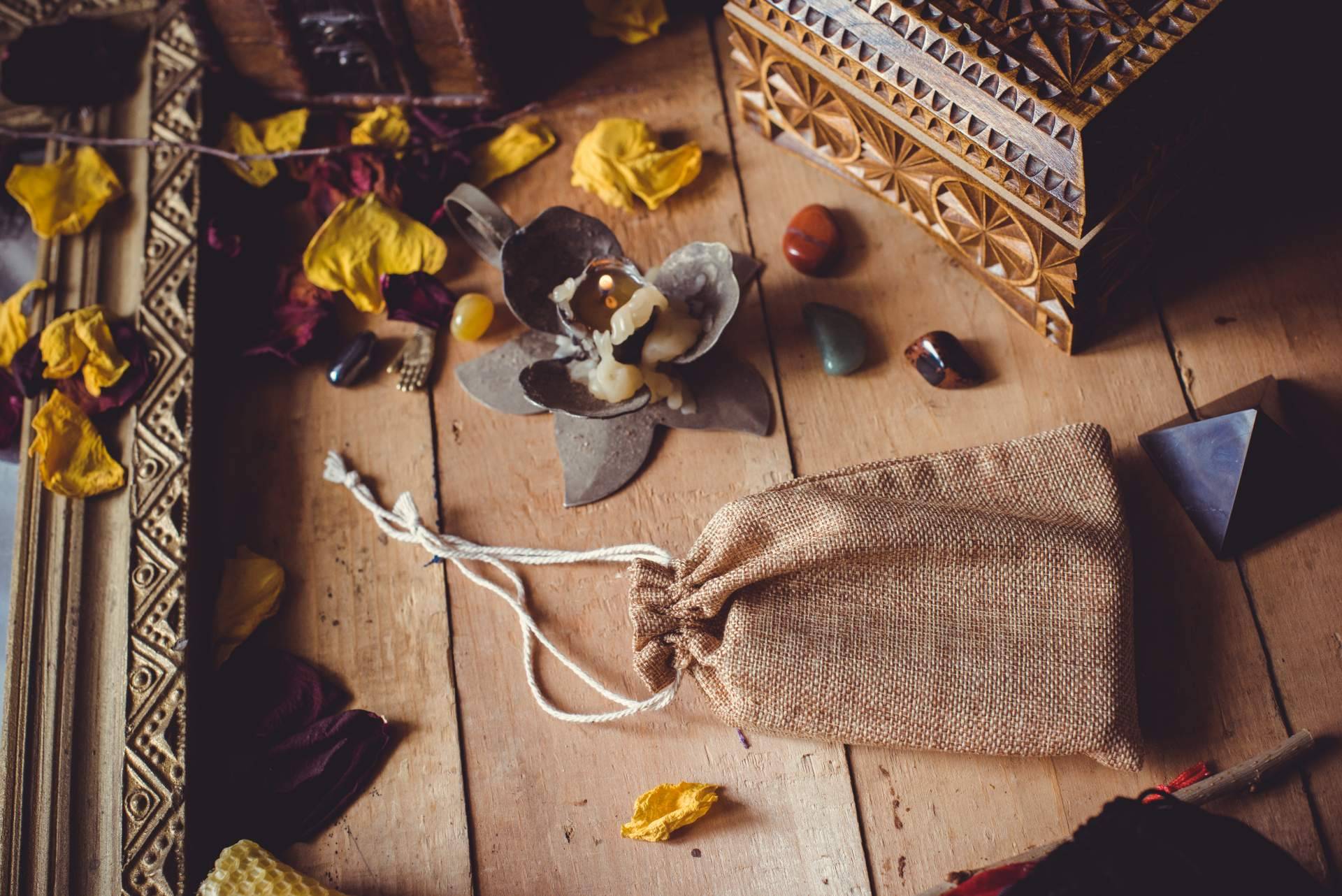 Los servicios de tarot fiable de Amanda Tarot Del Amor