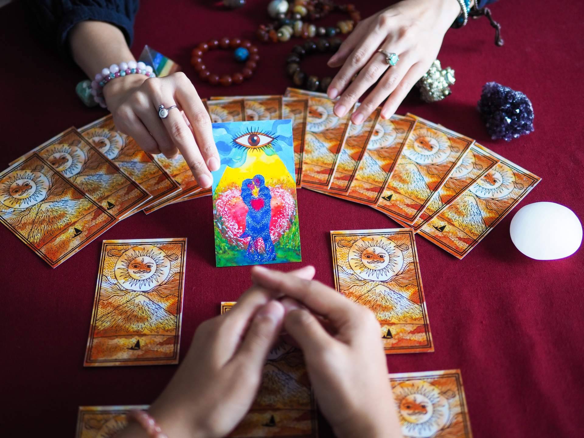 Gabinete de videntes de tarot del amor de confianza buenasvidentes.es