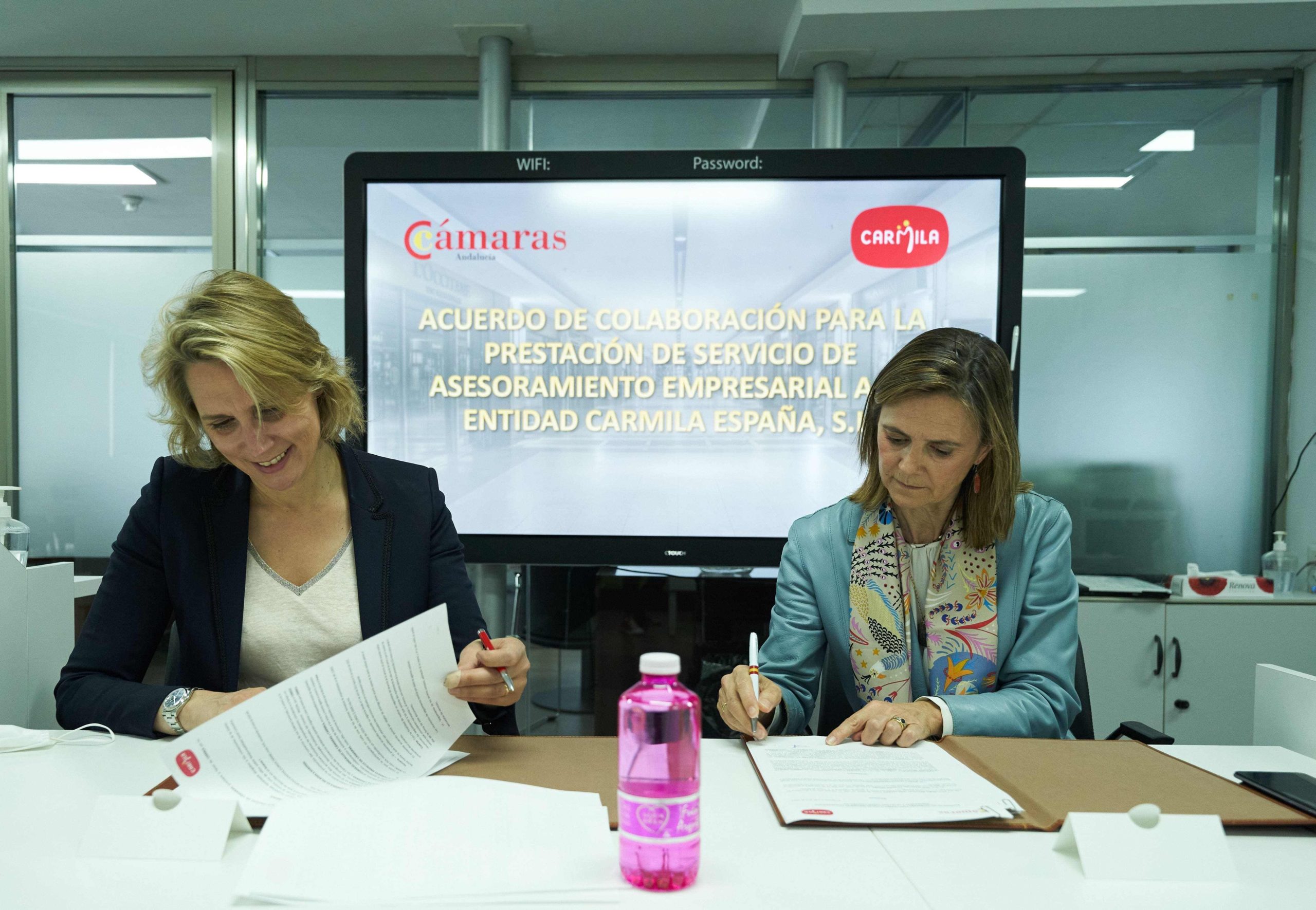 Carmila y El Consejo Andaluz de Cámaras renuevan su colaboración para impulsar el comercio de la región