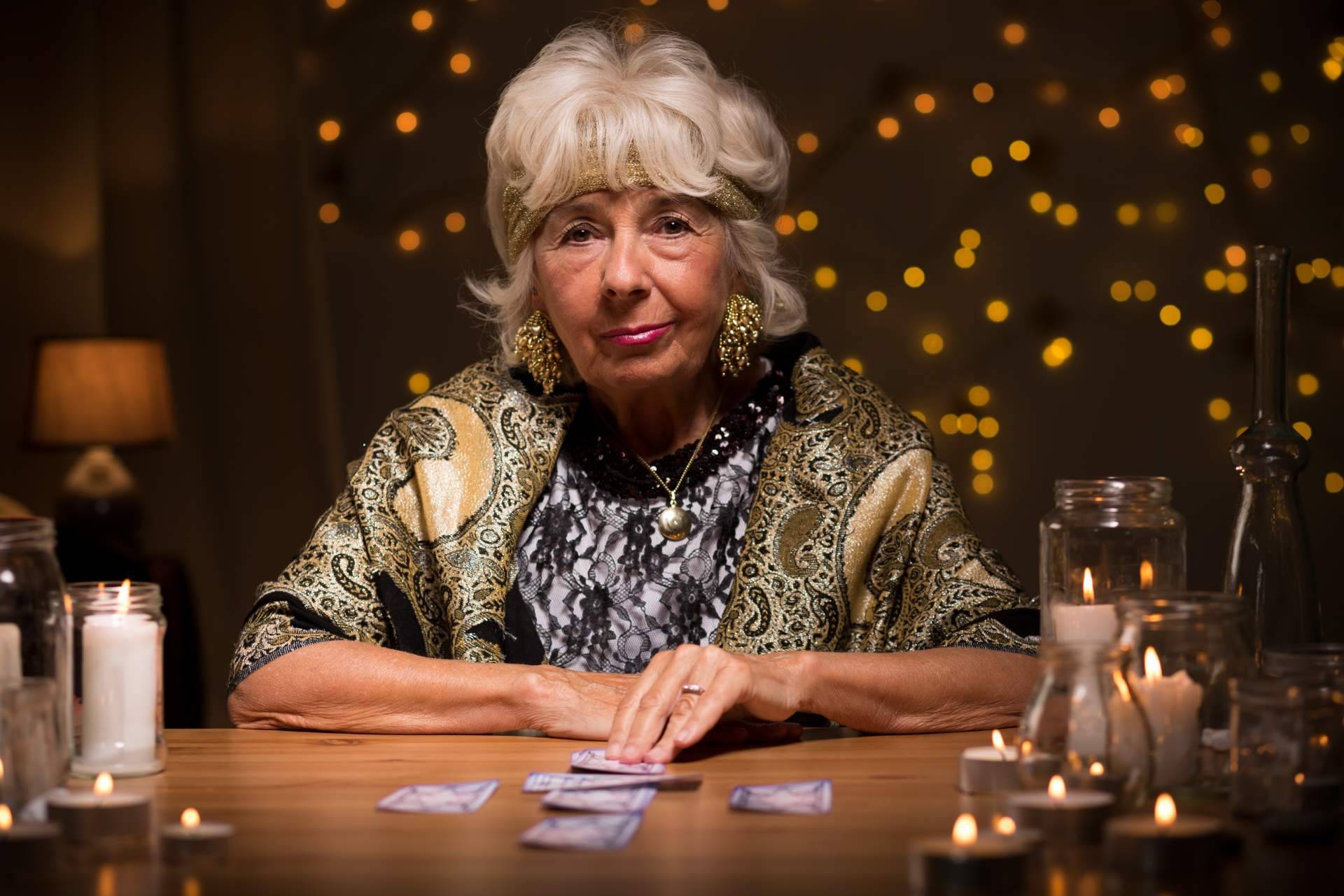 Manuela Moreno explica en qué consiste el tarot por chat y sus ventajas