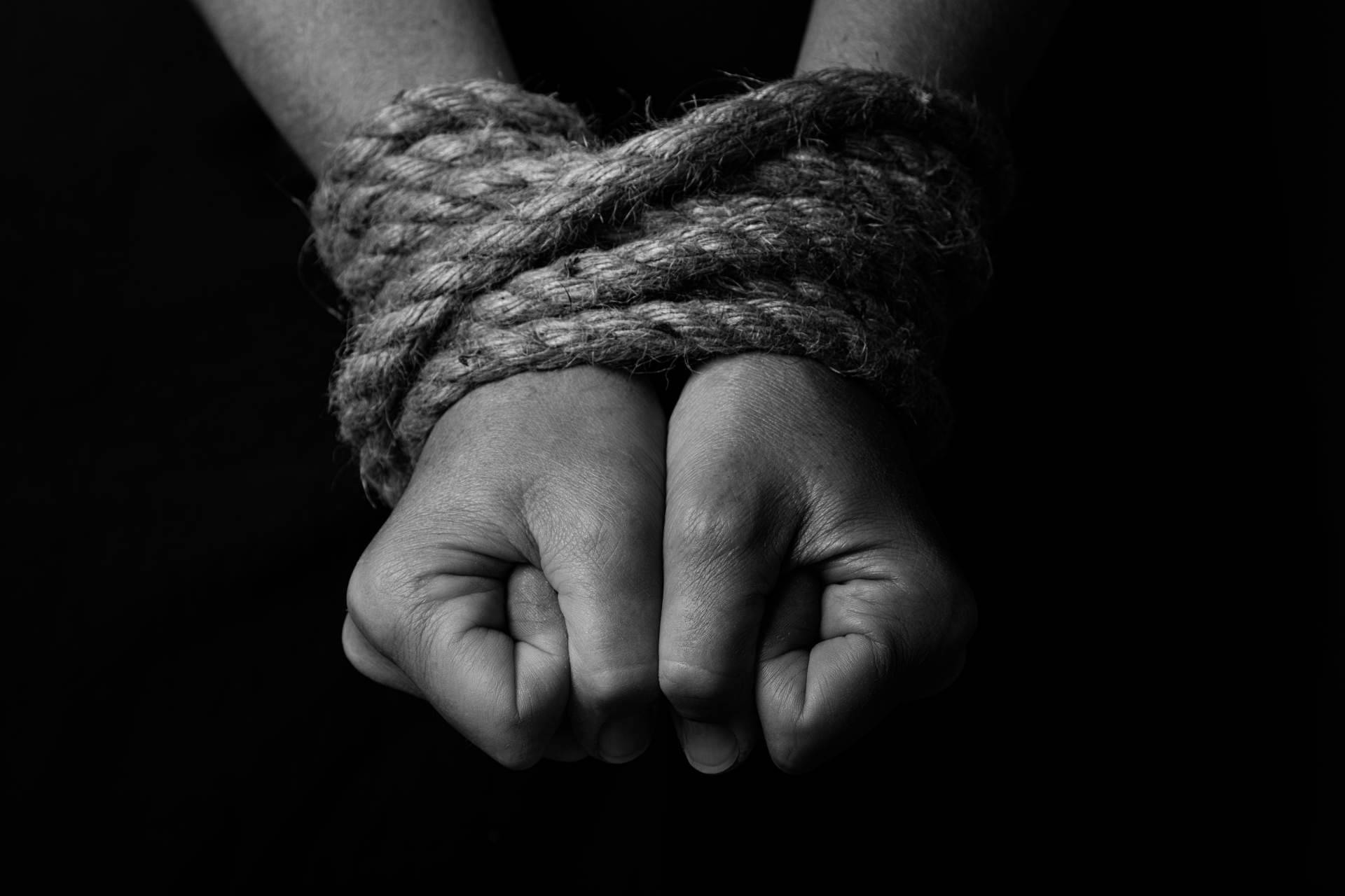 Los materiales perfectos para practicar los nudos bondage
