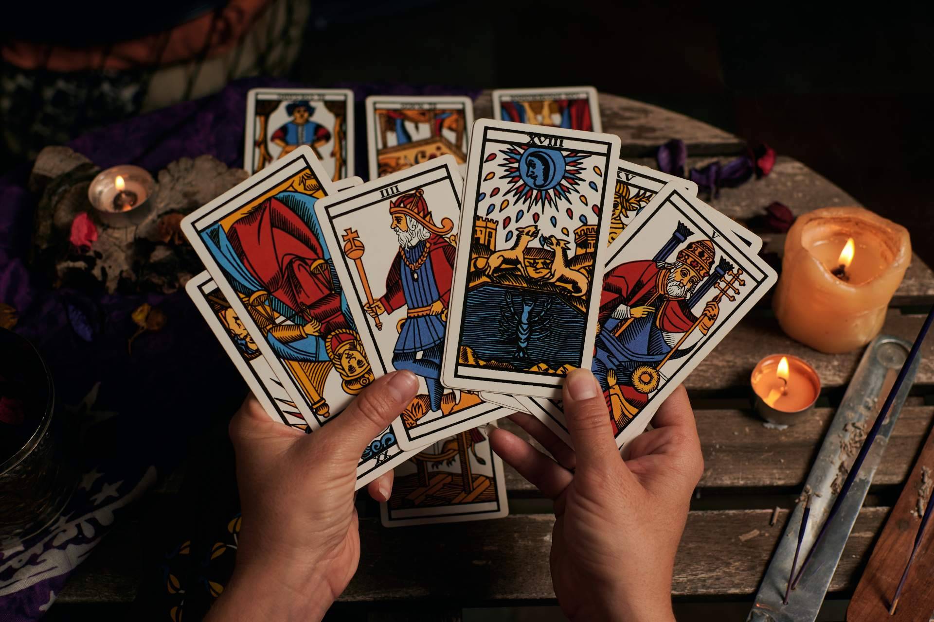 Lujuria Profundis diseña con su magia amarres de amor