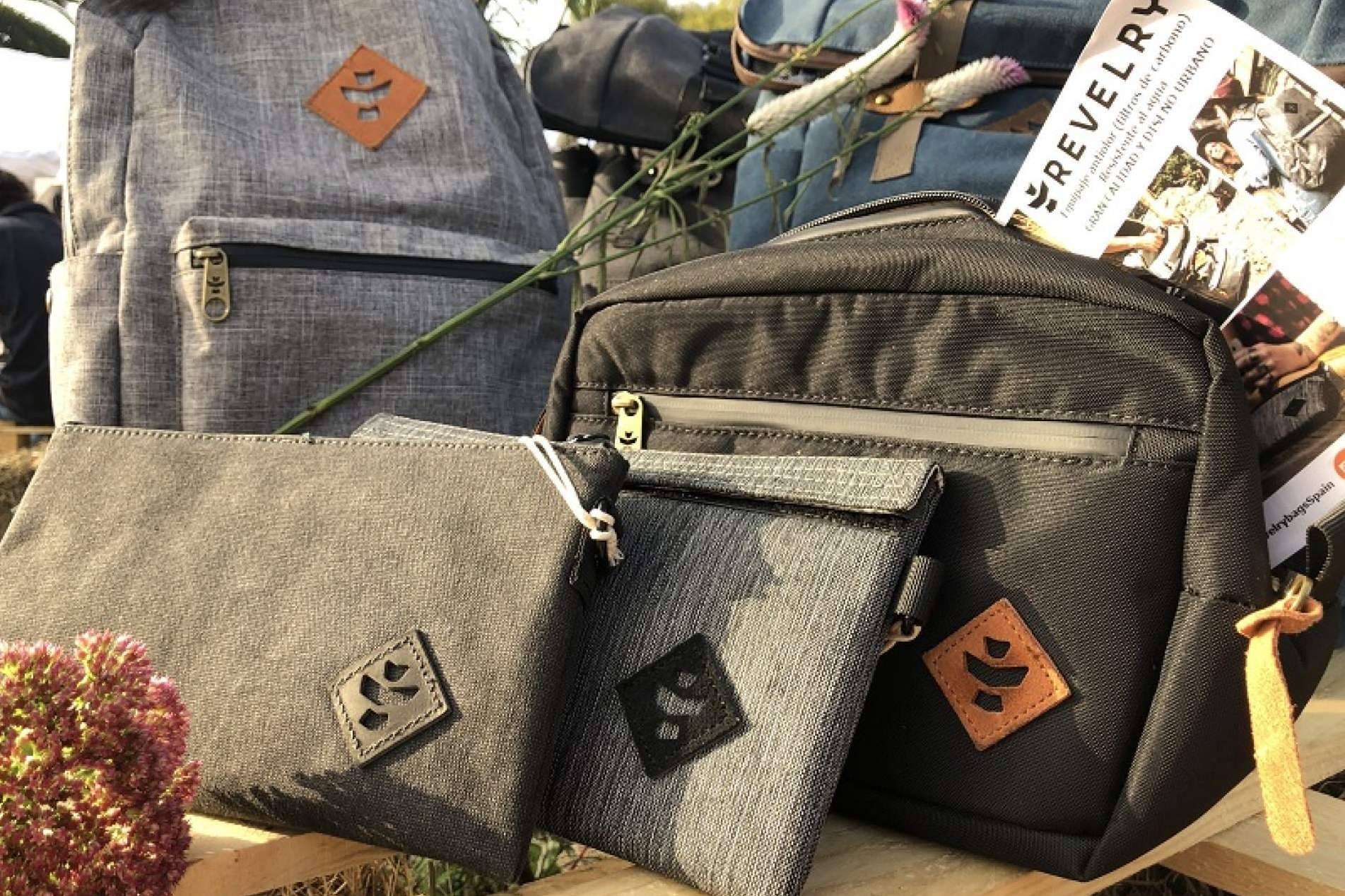 Pangea Growshop vende las mochilas con filtro de carbono Revelry