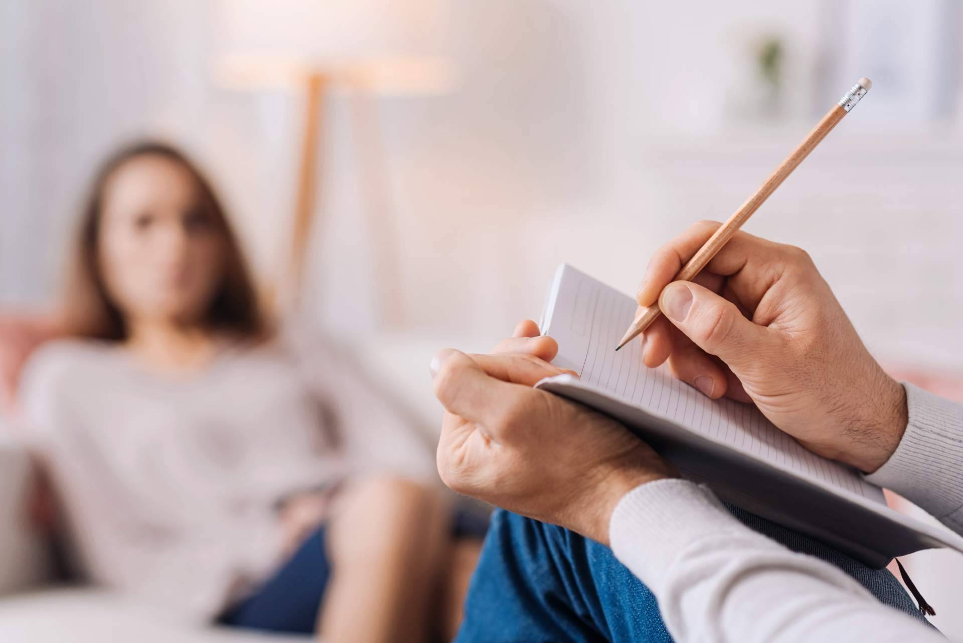Encontrar a un terapeuta capacitado en terapia sistémica, con Terapias del Cambio