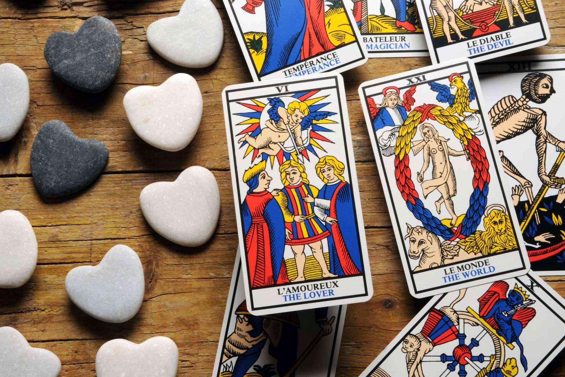 Consultas de tarot por llamada con Dama Mágica