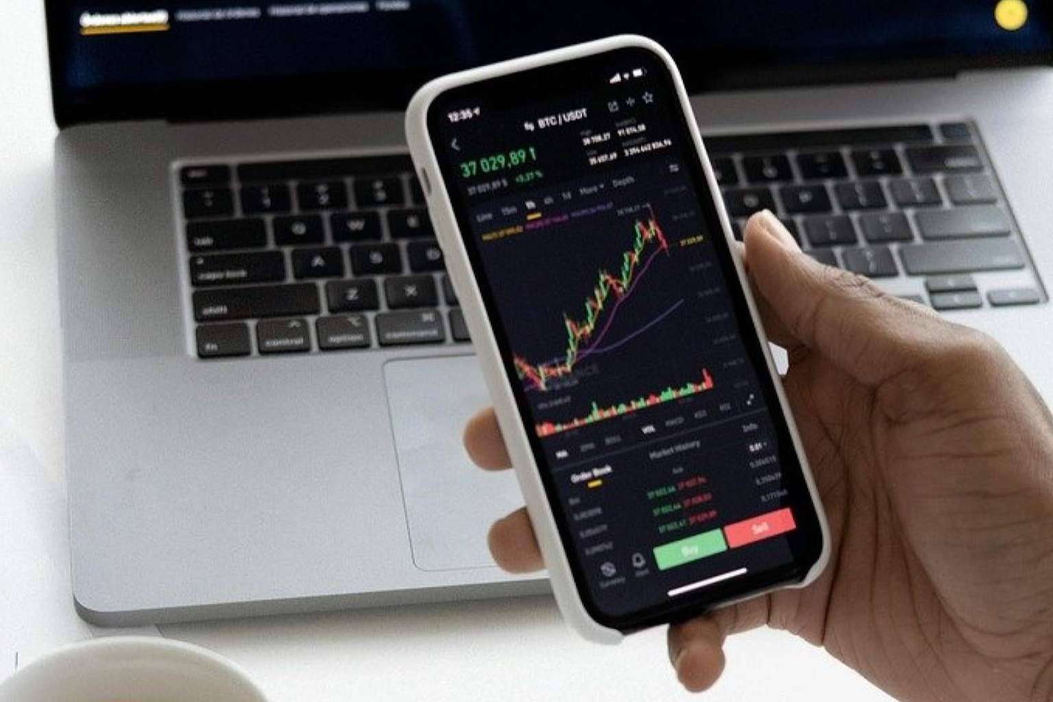 JOB duplicó su valor en julio posicionando como figura destacada a Jobchain en el mercado de criptodivisas