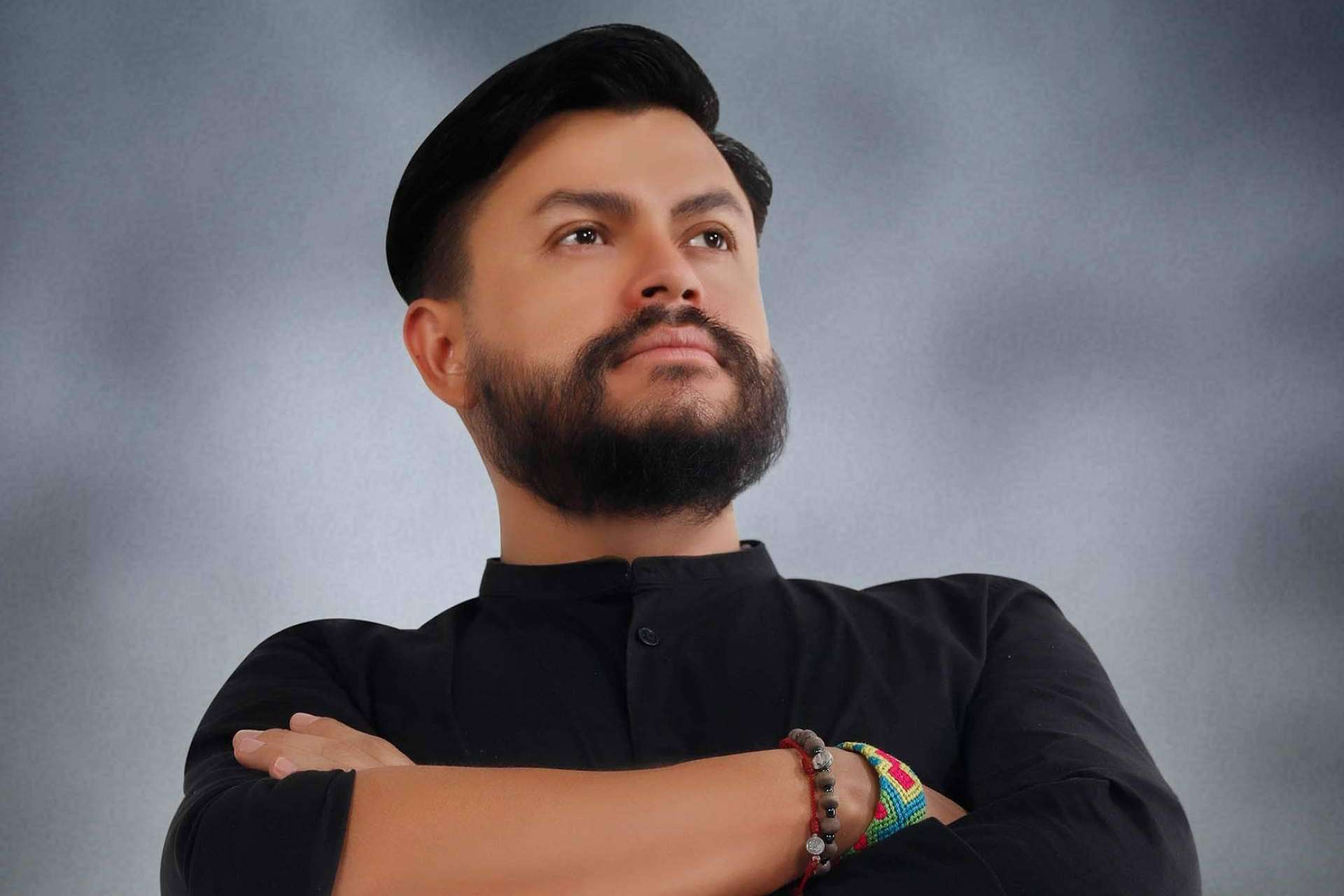 La apasionante vida de Camilo Cardozo, el sacerdote youtuber que viaja por el mundo